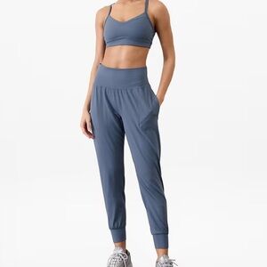 Athleta salutation jogger